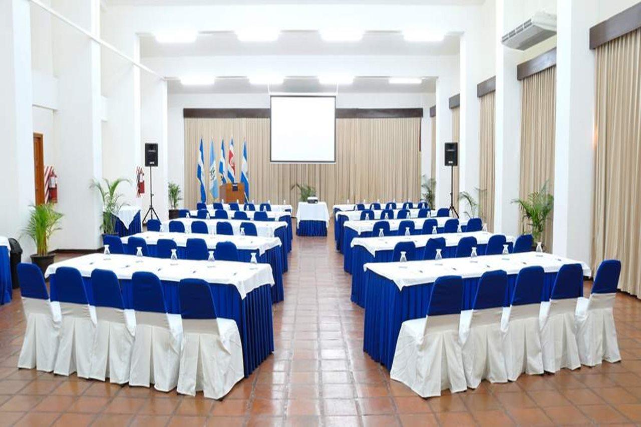 Barcelo Resort